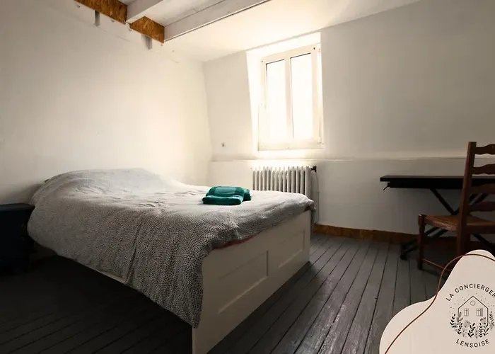 Holiday home La Brocante Lensoise Centre Wifi 8 Pers Lens