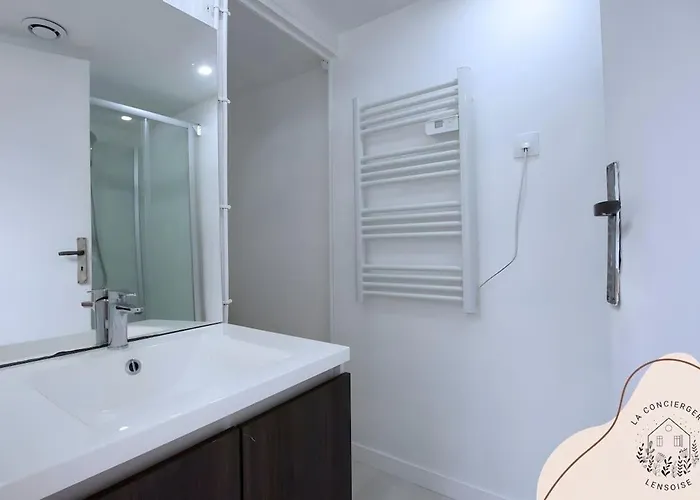 Holiday home La Brocante Lensoise Centre Wifi 8 Pers *